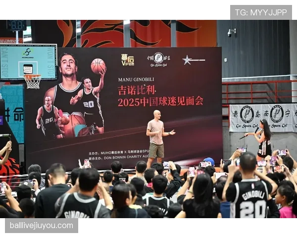 吉诺比利无球跑动撕裂防线，关键回合主导马刺进攻